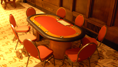 Pokertafel met stoelen